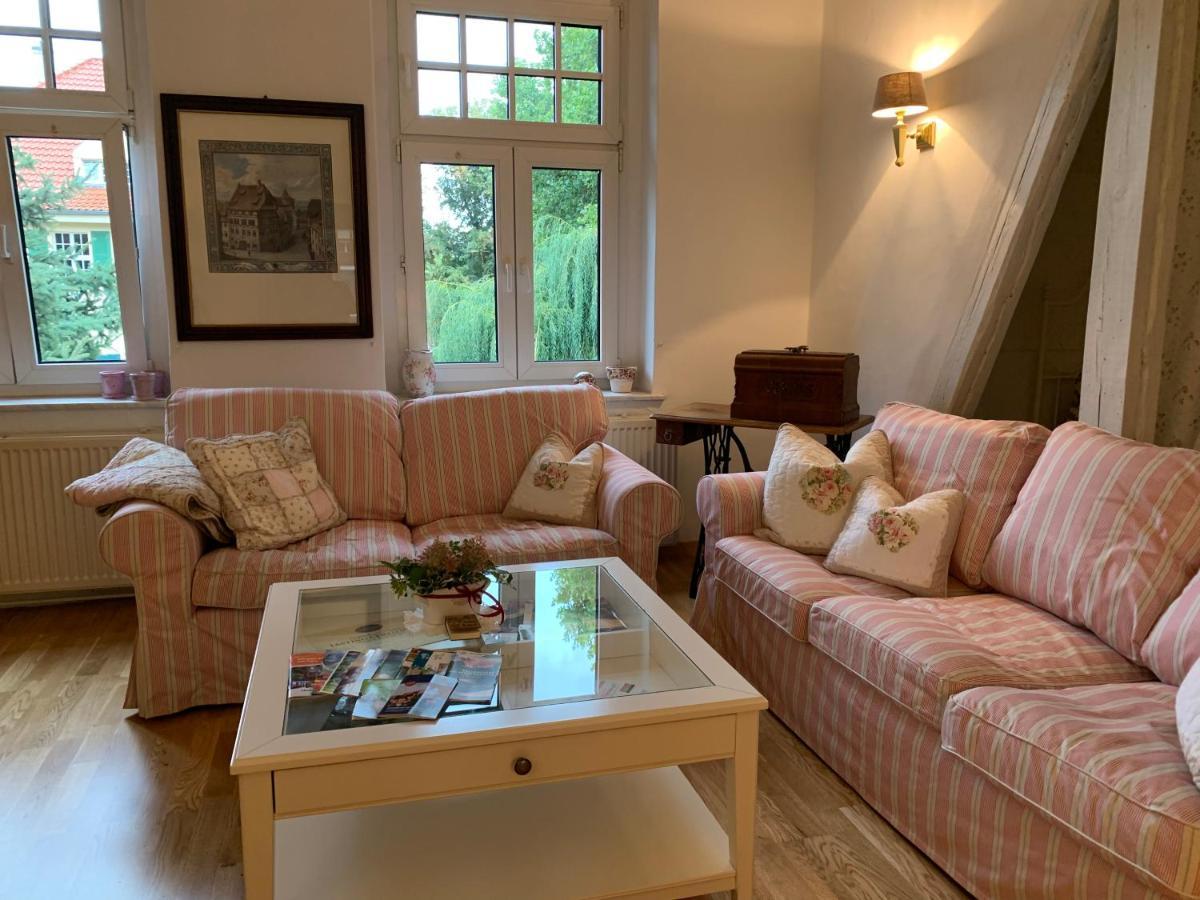 100 Qm Ferienwohnung Am Heiligen Brunnen 奎德林堡 外观 照片